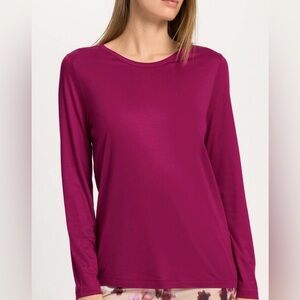 HANRO OLIVIA TENCEL TOP IN DARK BURGUNDY, SIZE M.